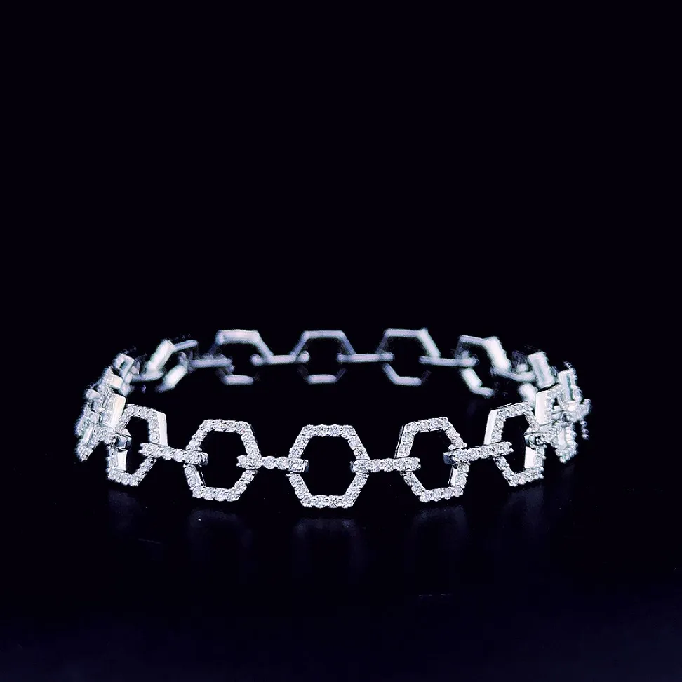 Luminous Links Diamond Bracelet